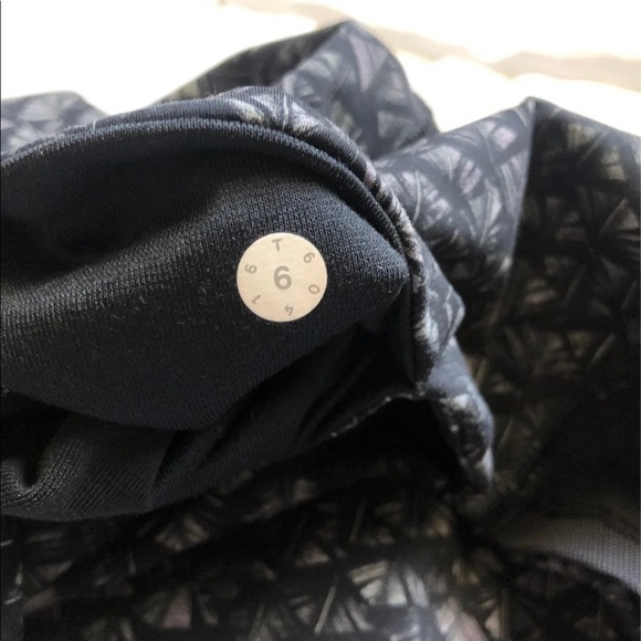 High Rise Lululemon Leggings - Picture 7 of 9